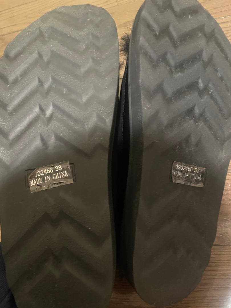 mohi ブラック　ファー サンダル 38