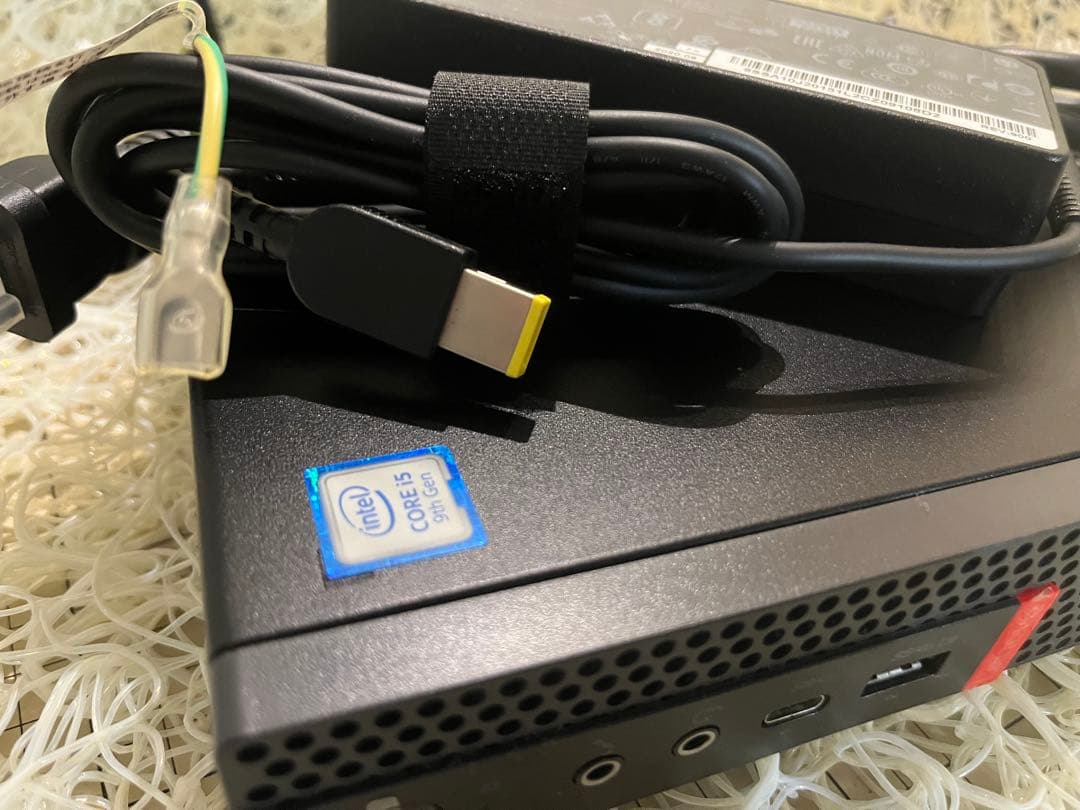 ThinkCenter Tiny M720q 10T8 ミニPC レノボ