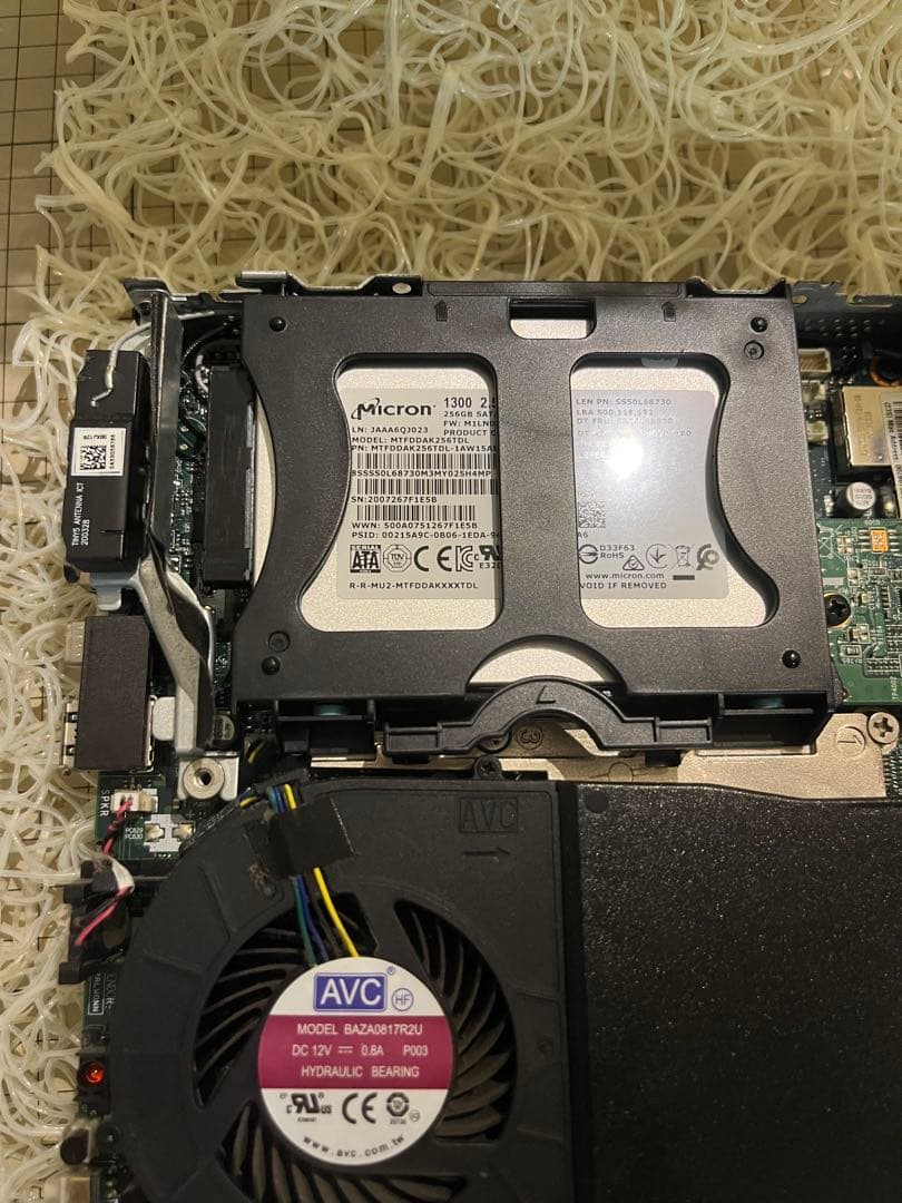 ThinkCenter Tiny M720q 10T8 ミニPC レノボ