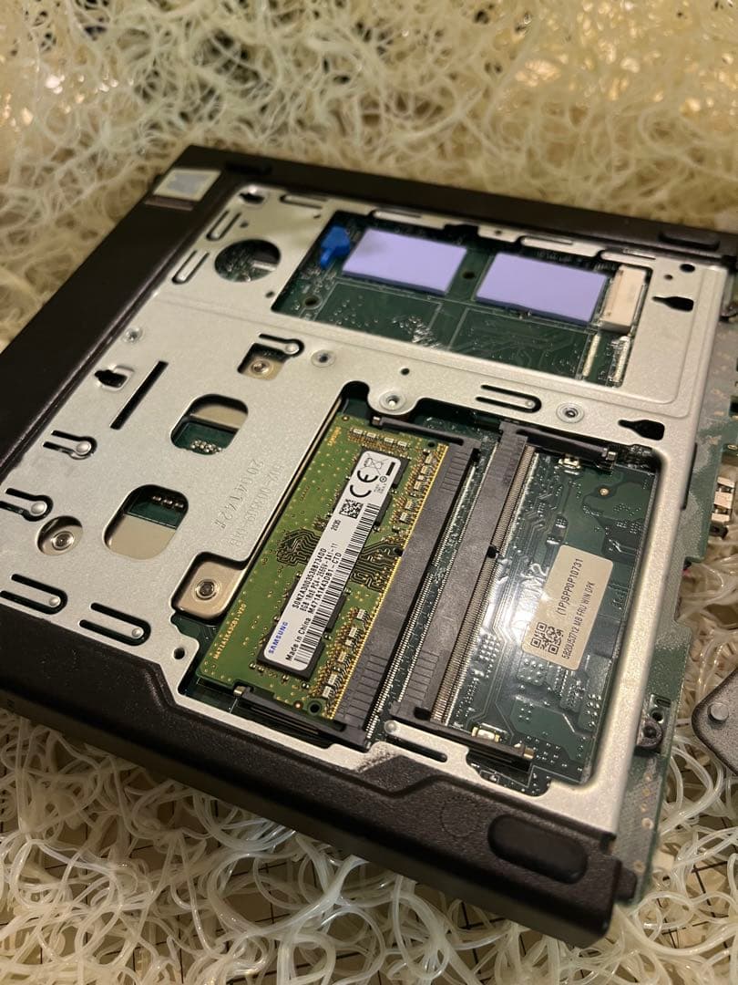 ThinkCenter Tiny M720q 10T8 ミニPC レノボ