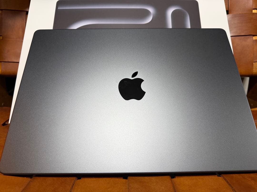 MacBook Pro 14インチ M5 24GB スペースブラック