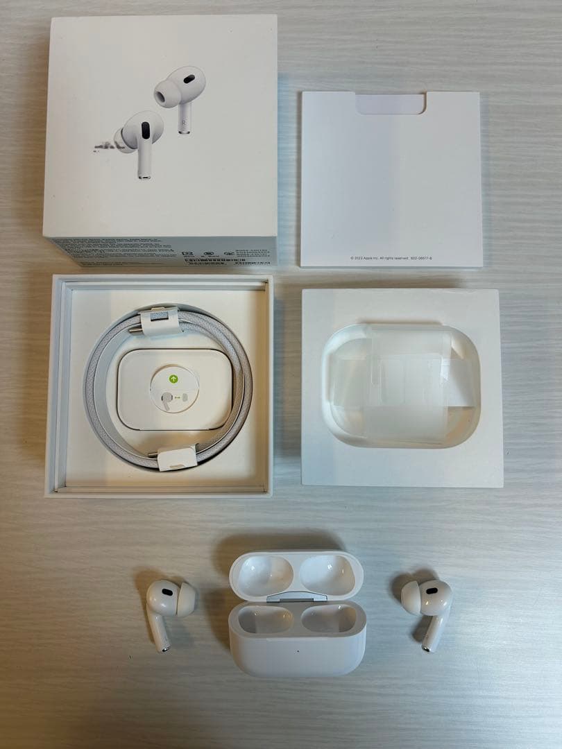 美品 Apple AirPods Pro 第2世代 USB-C