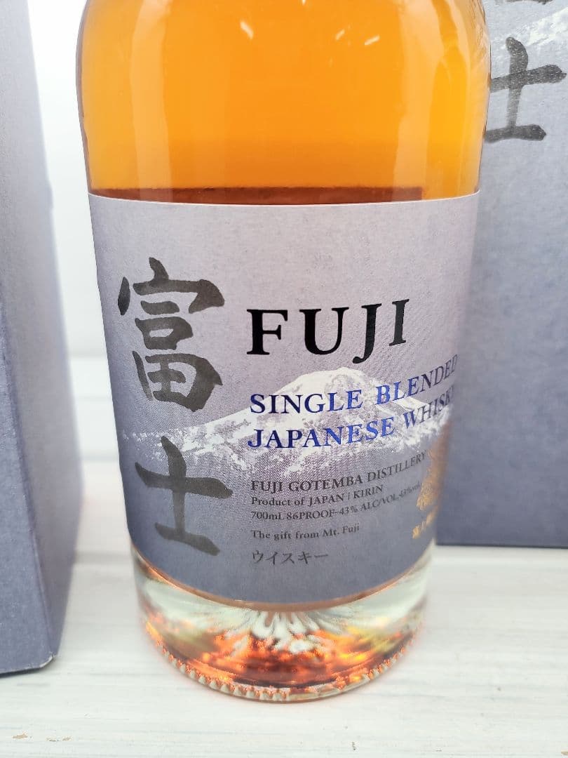 富士　シングルブレンデッド　ジャパニーズ　ウイスキー2本セット700ml 箱付き