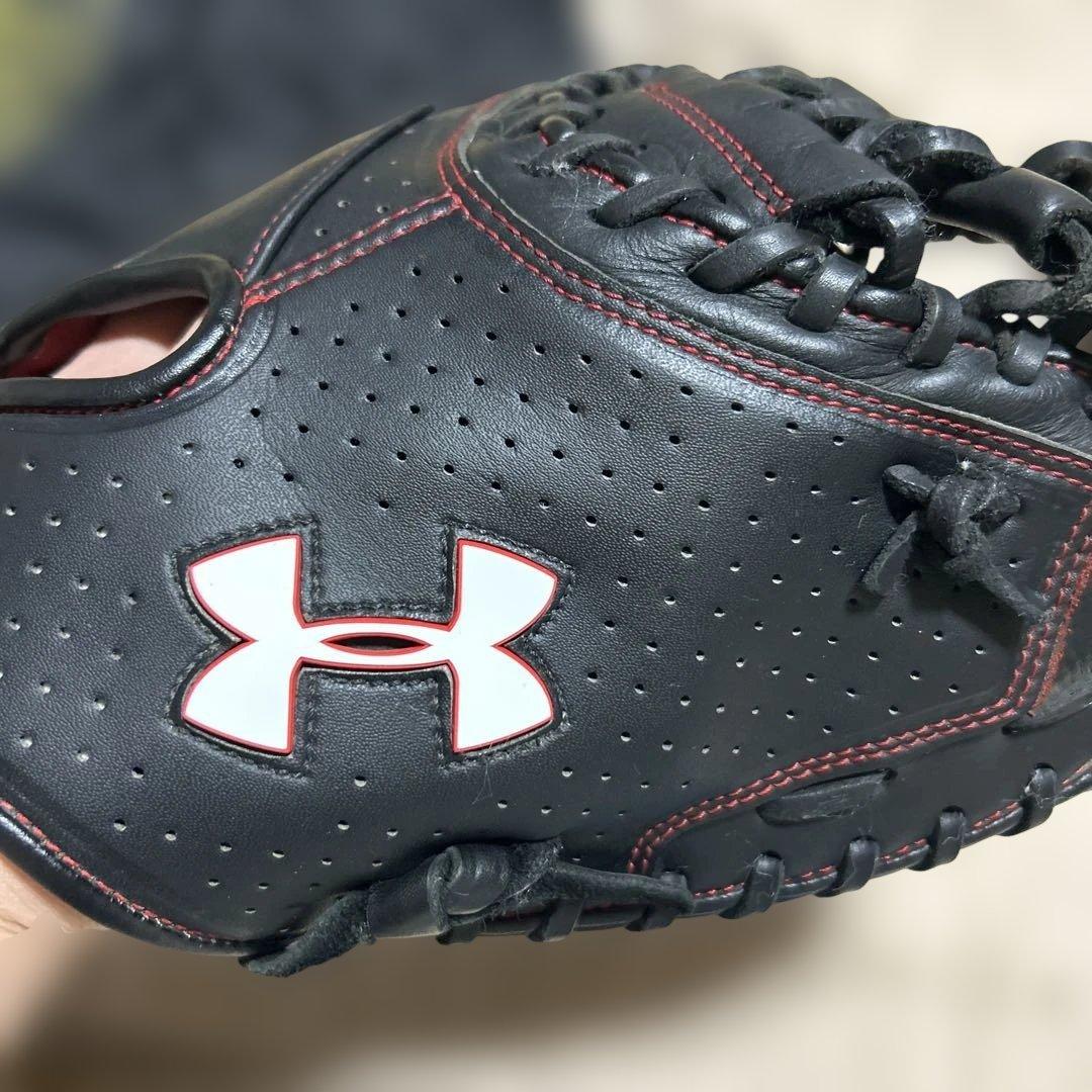 Under Armour 軟式グローブ 黒　キャッチャーミット　右投げ