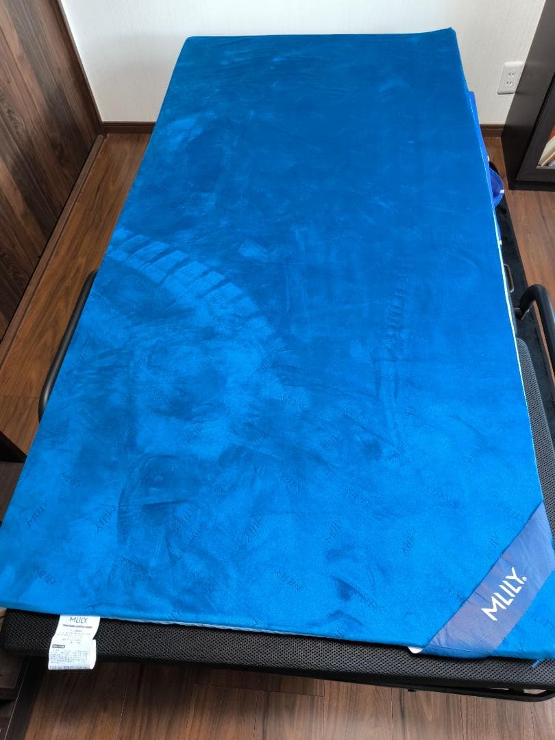 【値下げ・短期間使用】エムリリー 優反発 シングル トッパー 厚さ3cm