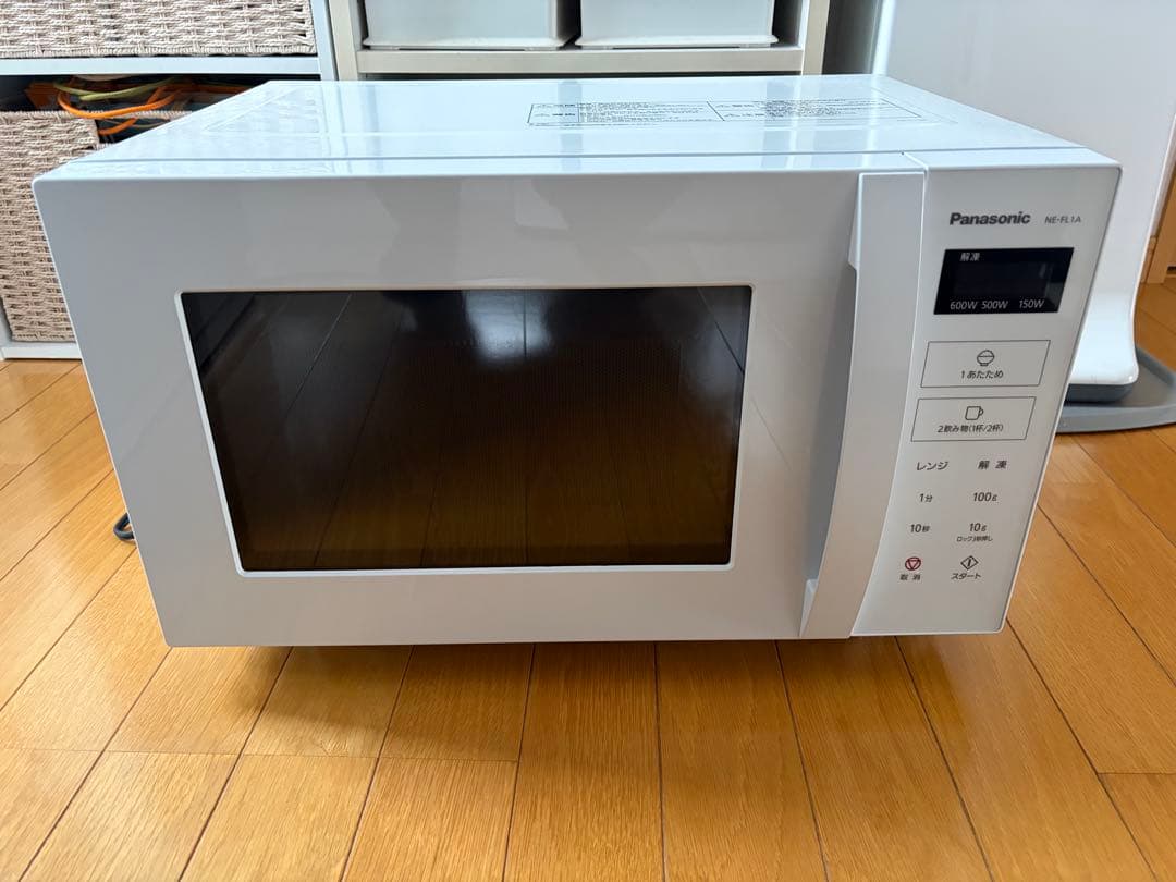 【値下げ中】Panasonic 電子レンジ　NE-FL1A-W