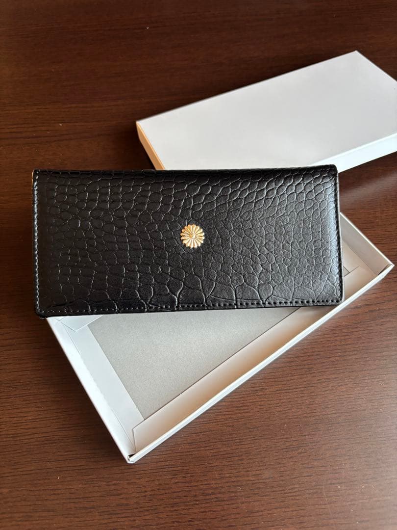 皇居菊の御紋入り 長財布 クロコ風型押し 黒