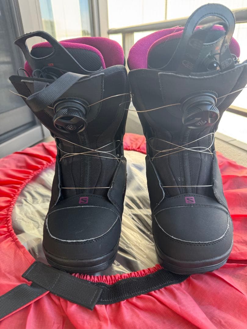 週末限定‼️Salomon スノーボードブーツ ブラック/ピンク