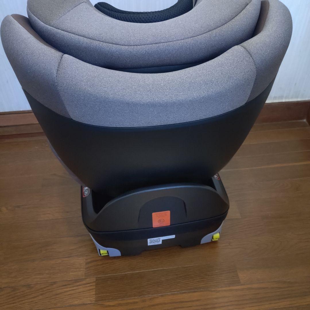 超美品 ネビオ Nebio ターンピットF 2024年製 チャイルドシート