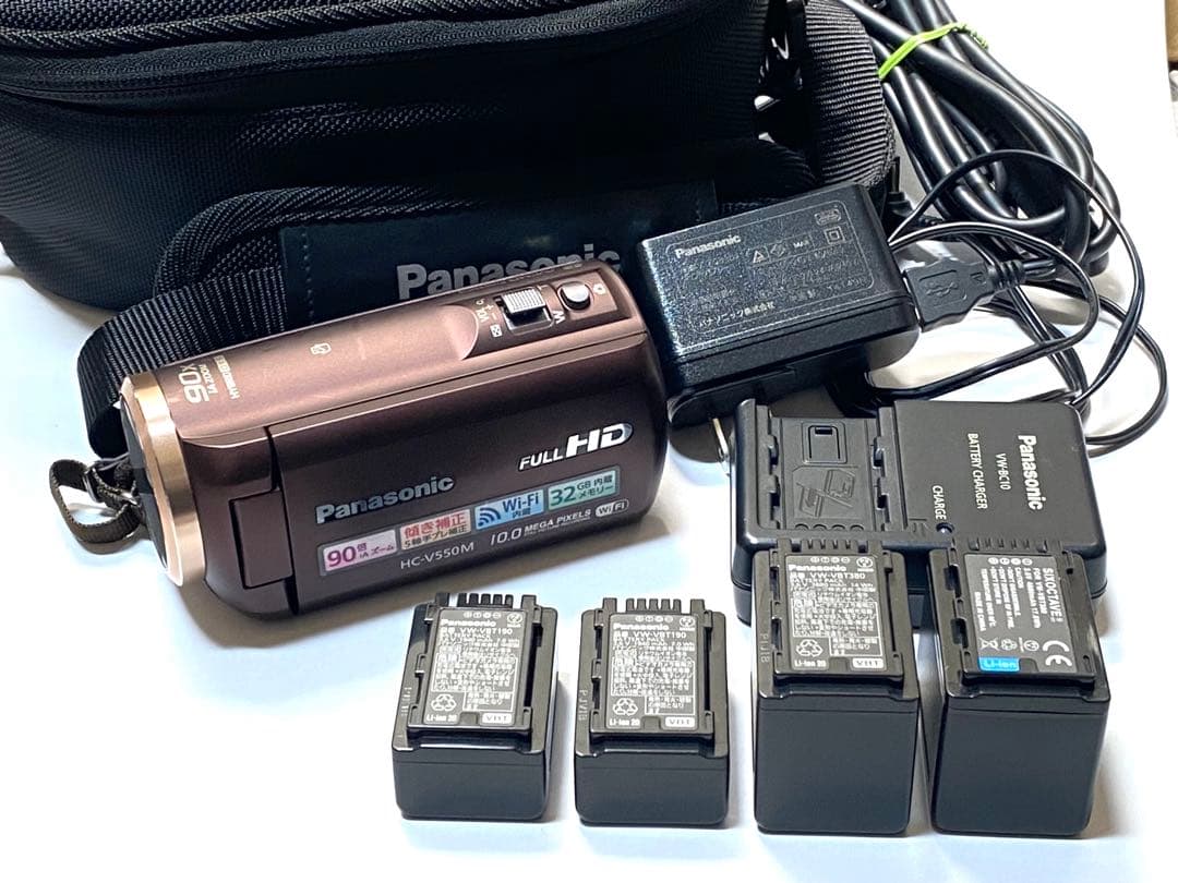 【中古美品】Panasonic ビデオカメラ HC-V550M +その他