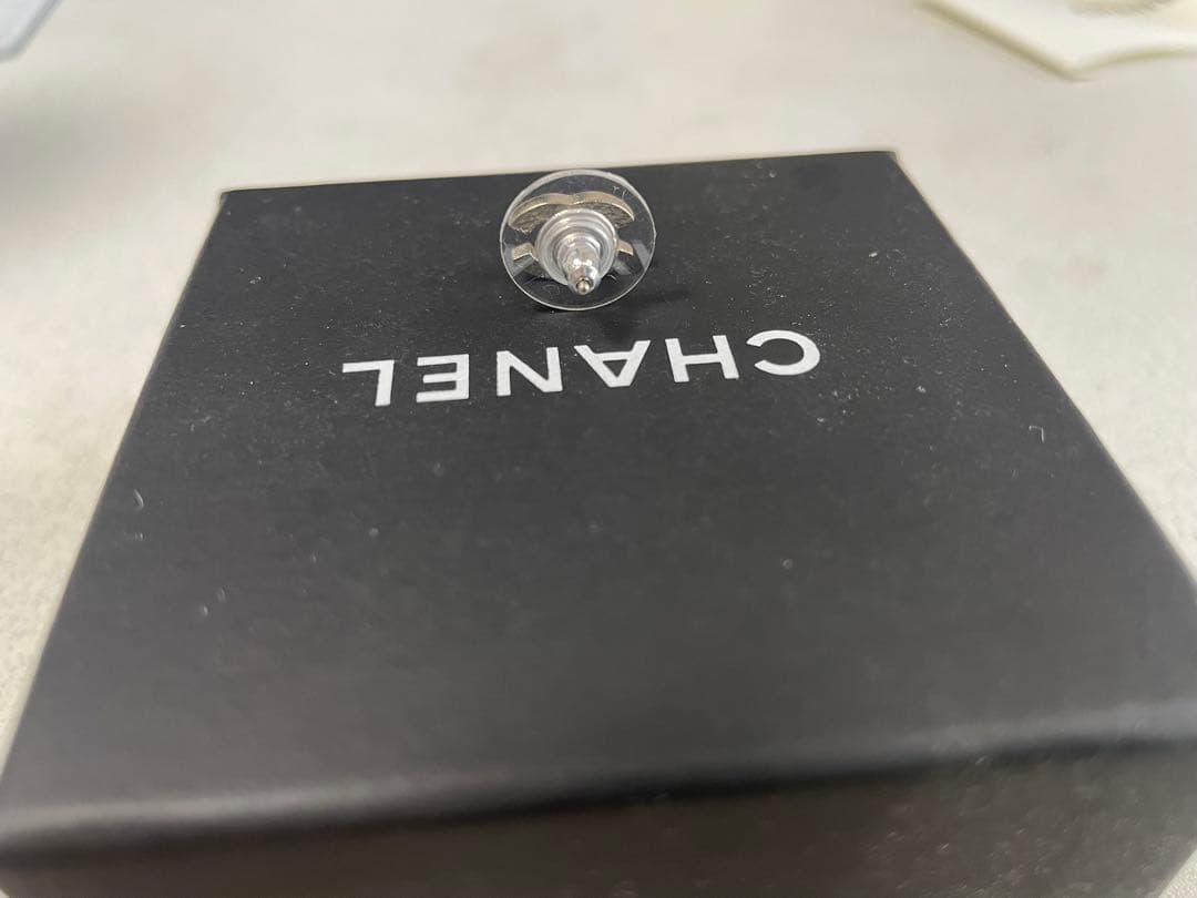 CHANEL クリスタル装飾 ピアス(片耳用)