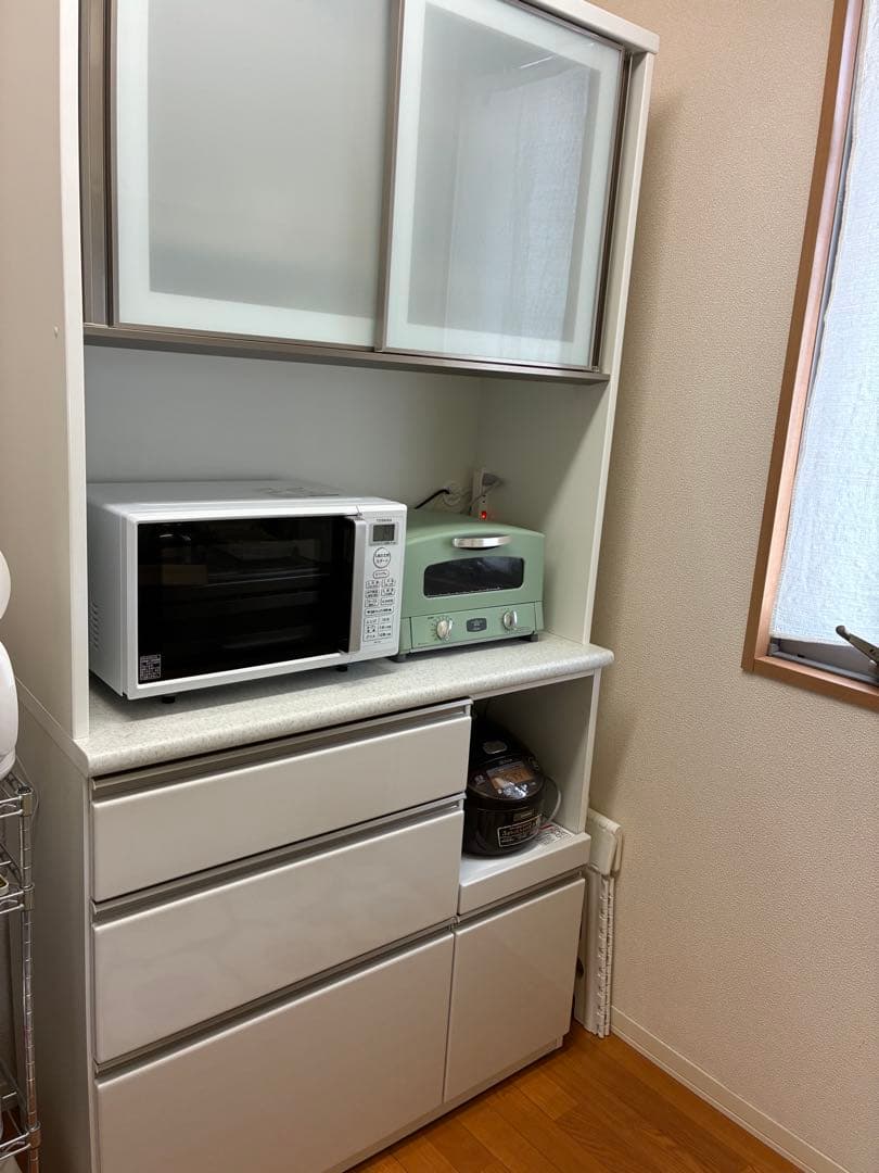 ニトリ　食器棚　アルミナ2