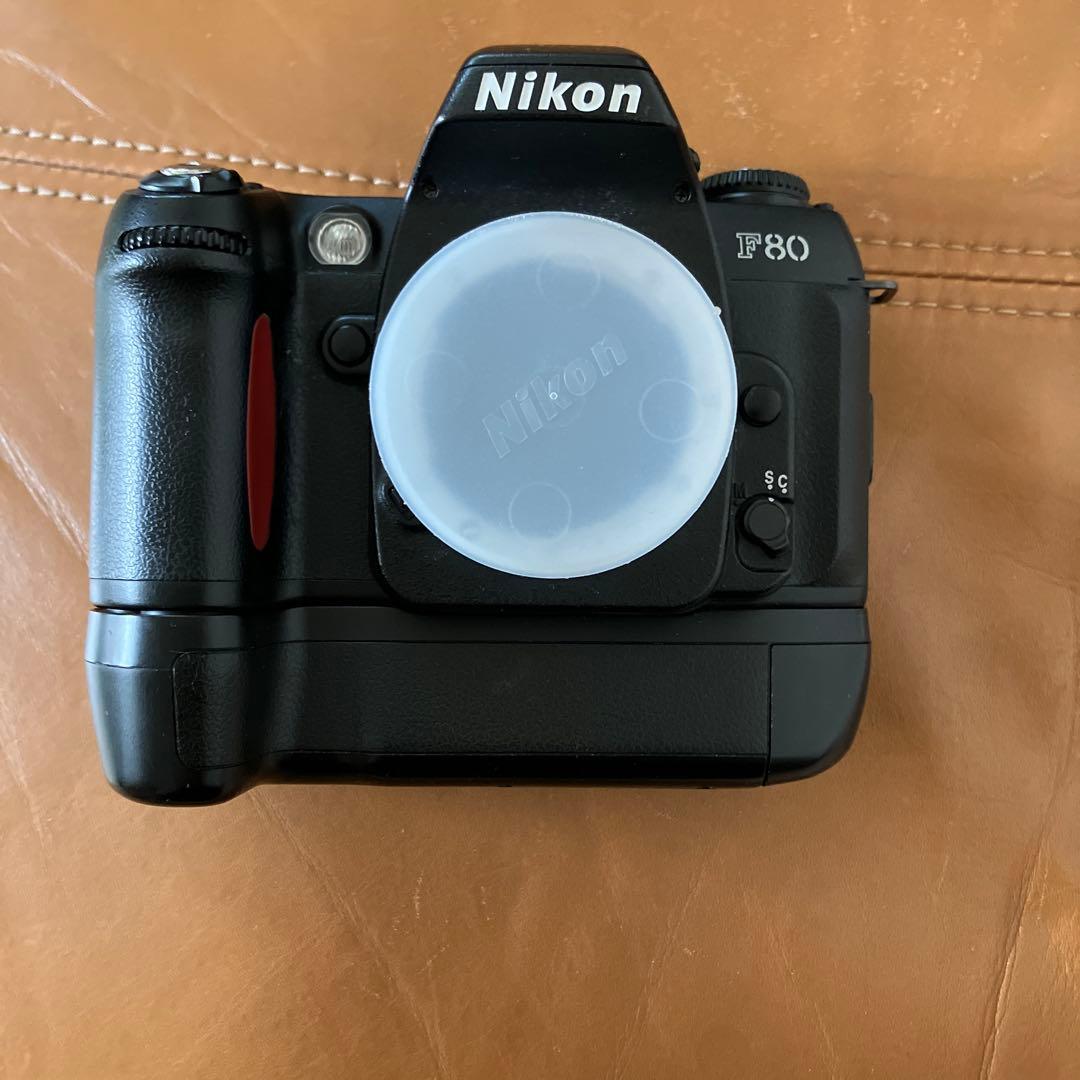Nikon F80D ＋バッテリーグリップ