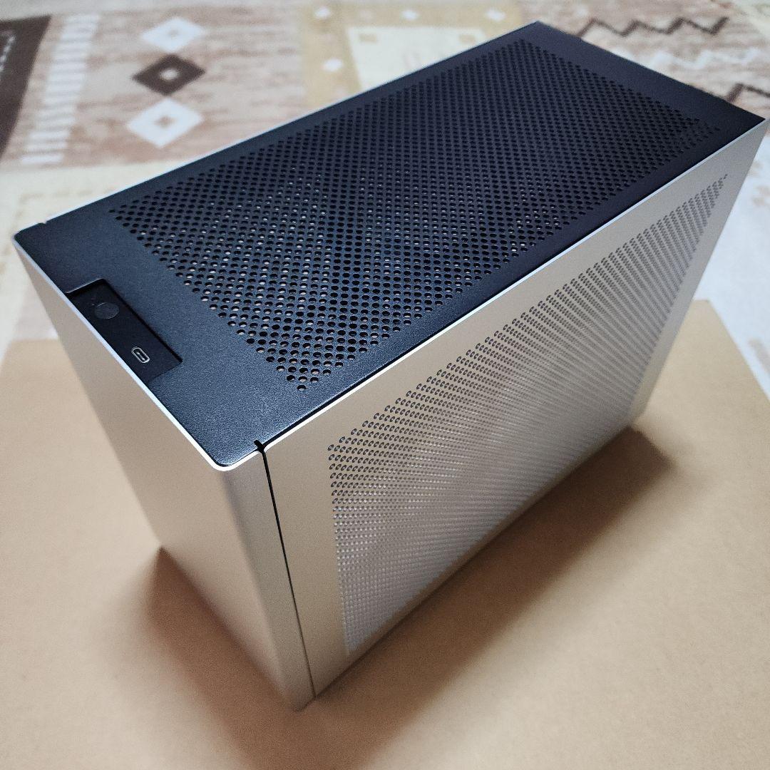 DanCases C4-SFX シルバー