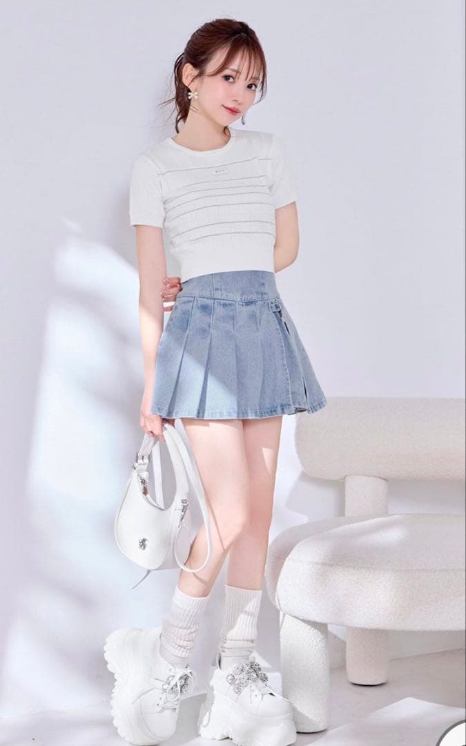 新品タグ付♡ミシェルマカロン完売美脚デニムスカパン ♡フリー