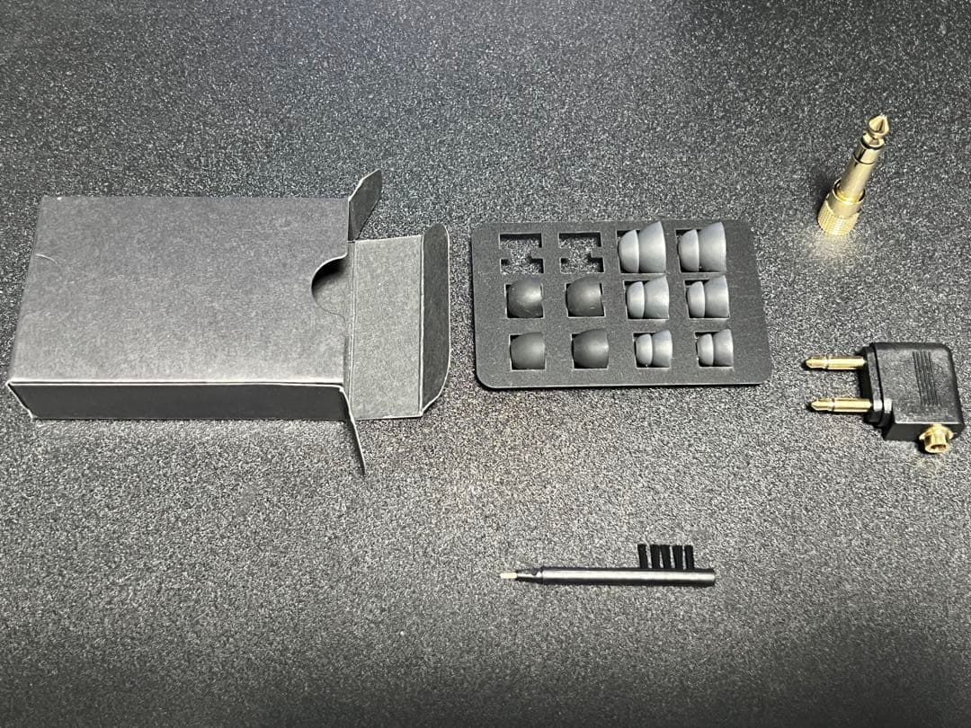 qdc White Tiger 有線イヤホン