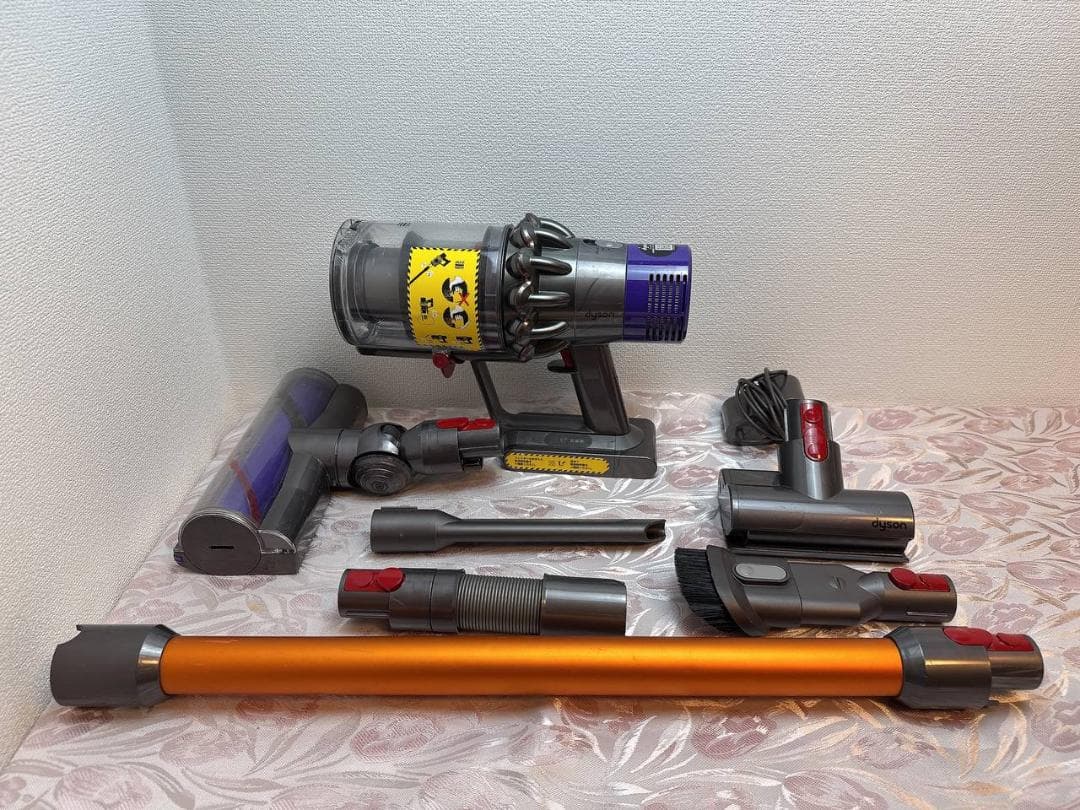 【分解洗浄済】299-ダイソン dyson v10 sv12 掃除機 作動品