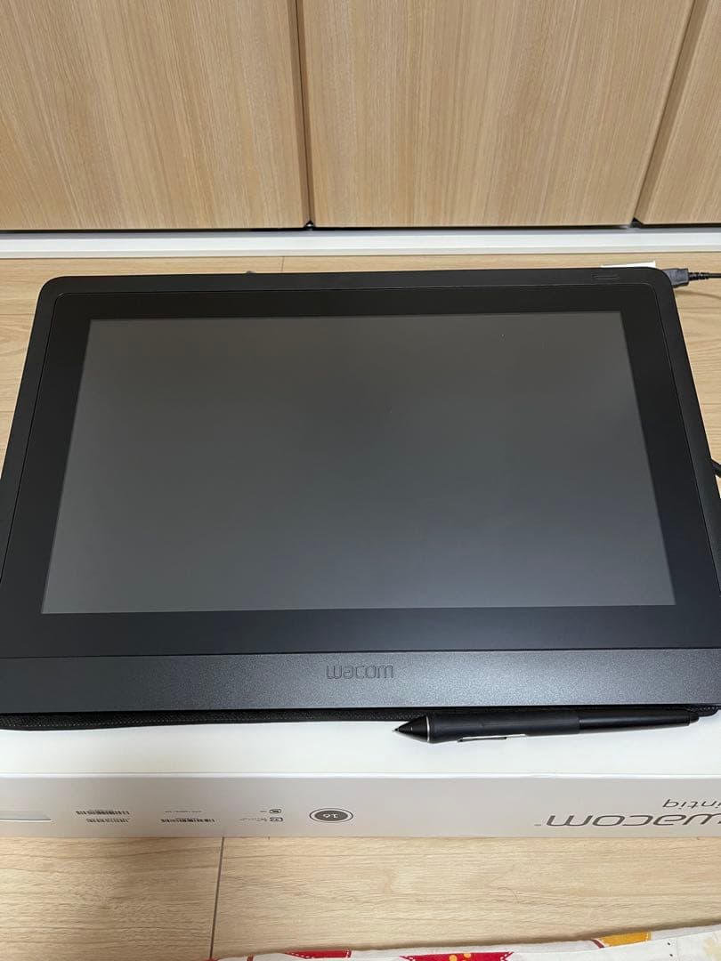 Wacom 液晶ペンタブレット 本体