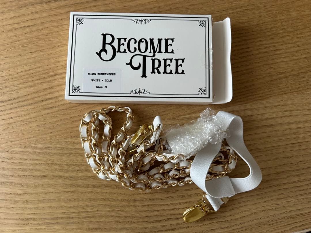 BECOME TREE ホワイトxゴールドチェーンサスペンダーTAKUYA∞着用