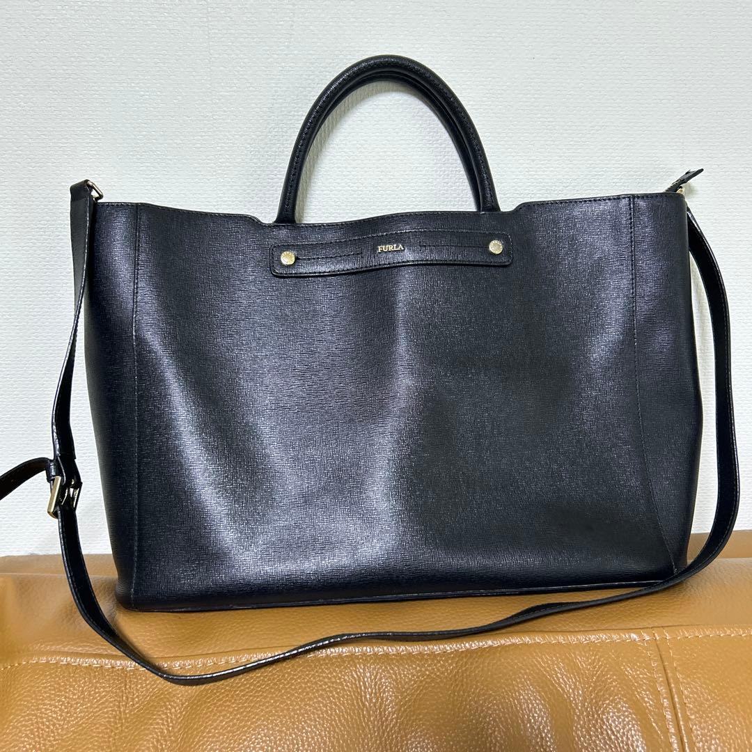 FURLA フルラ　2WAY　ハンドバッグ　ショルダーバッグ　レザー　ブラック