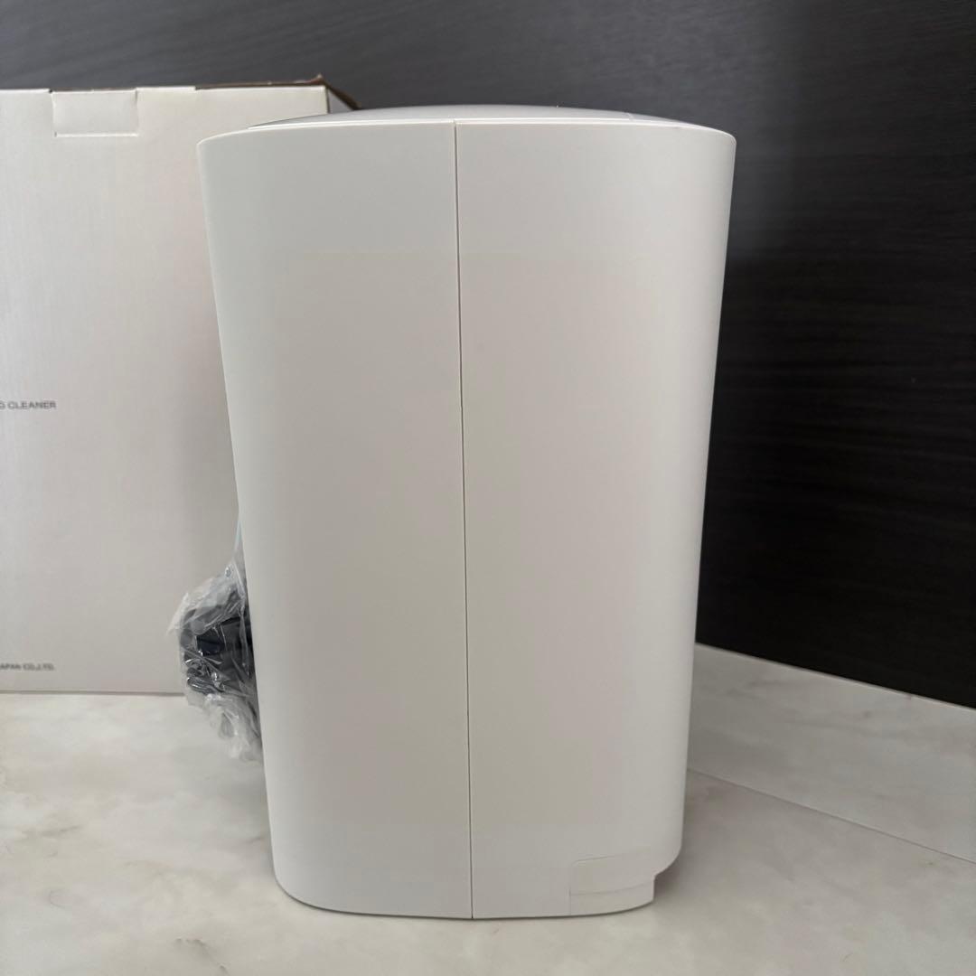 未使用・保証付★シービージャパン mlte 電動ちりとり MR-05FC 白