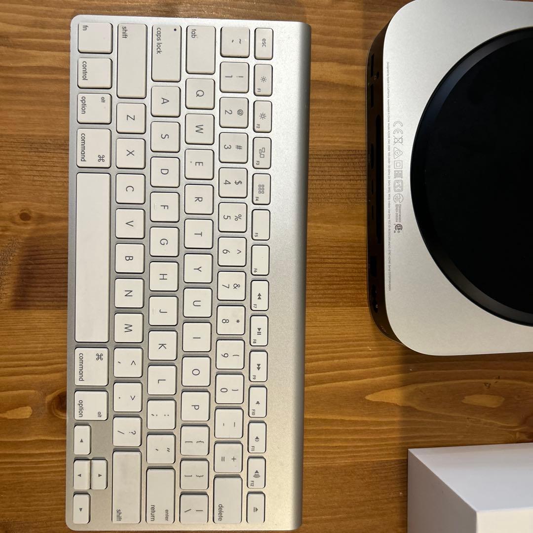 Mac mini M1 265gb 8gbキーボード・マウスVESAマウント付き