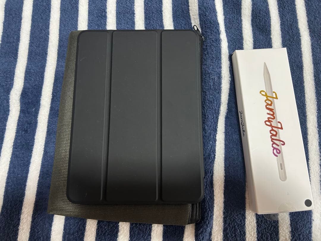 A*A様 iPad mini 第5世代本体と ケース+ Pencil付き