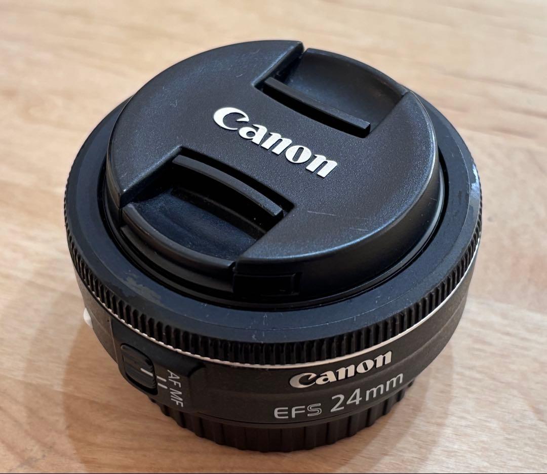 Canon EFS 24mm 単焦点レンズ パンケーキレンズ、デートレンズ