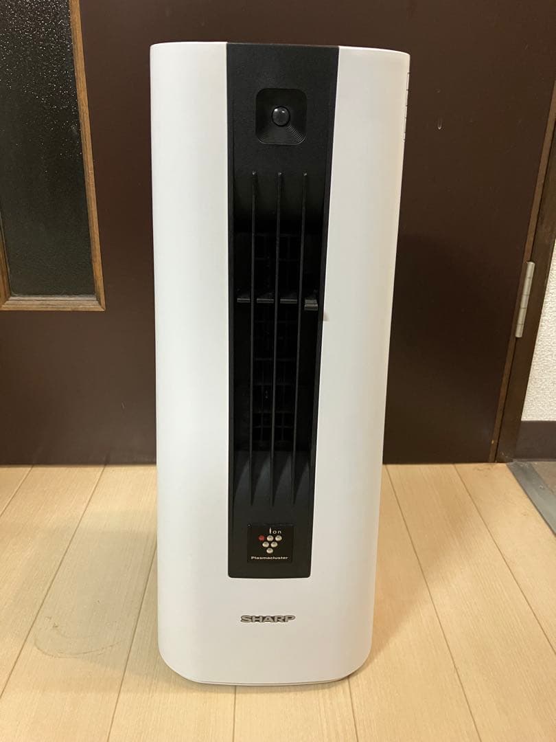 SHARP セラミックファンヒーター HX-RS1-W