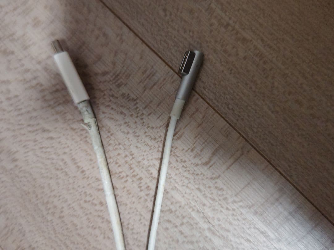 Apple Thunderbolt Display（27インチフラットパネル）