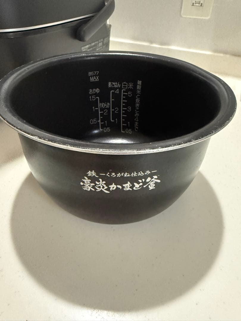 象印 圧力IH炊飯器 炎舞炊き NW-PT10 黒 内ぶた新品付き