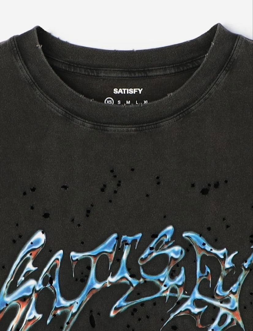 【新品】SATISFY Graphic Logo Tシャツ XS