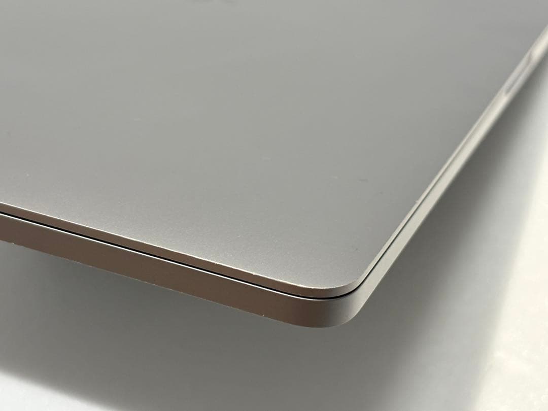 ⭐️M898A⭐️ MacBook A2141 i9 2.3GHZ