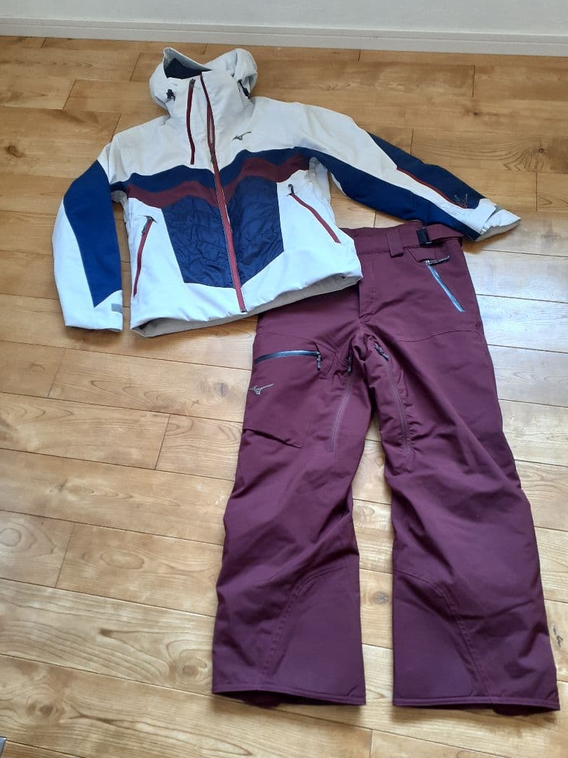 Y*m様 MIZUNO　ミズノ　 スキーウェア　S　上下セット　デサント　ゴール