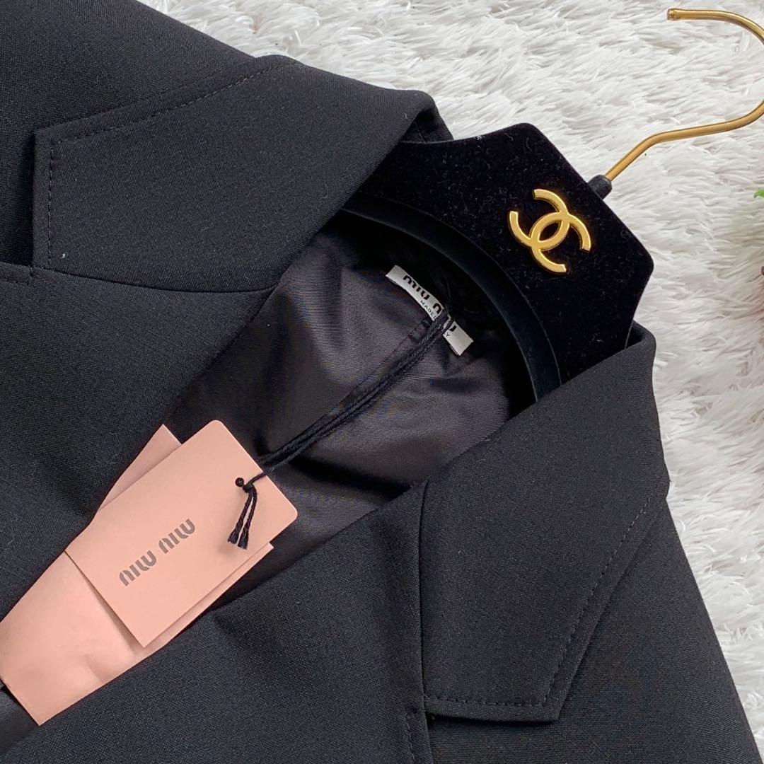 ［タグ付き未使用］MIUMIU バックロゴ　テーラードジャケット　モヘヤ60