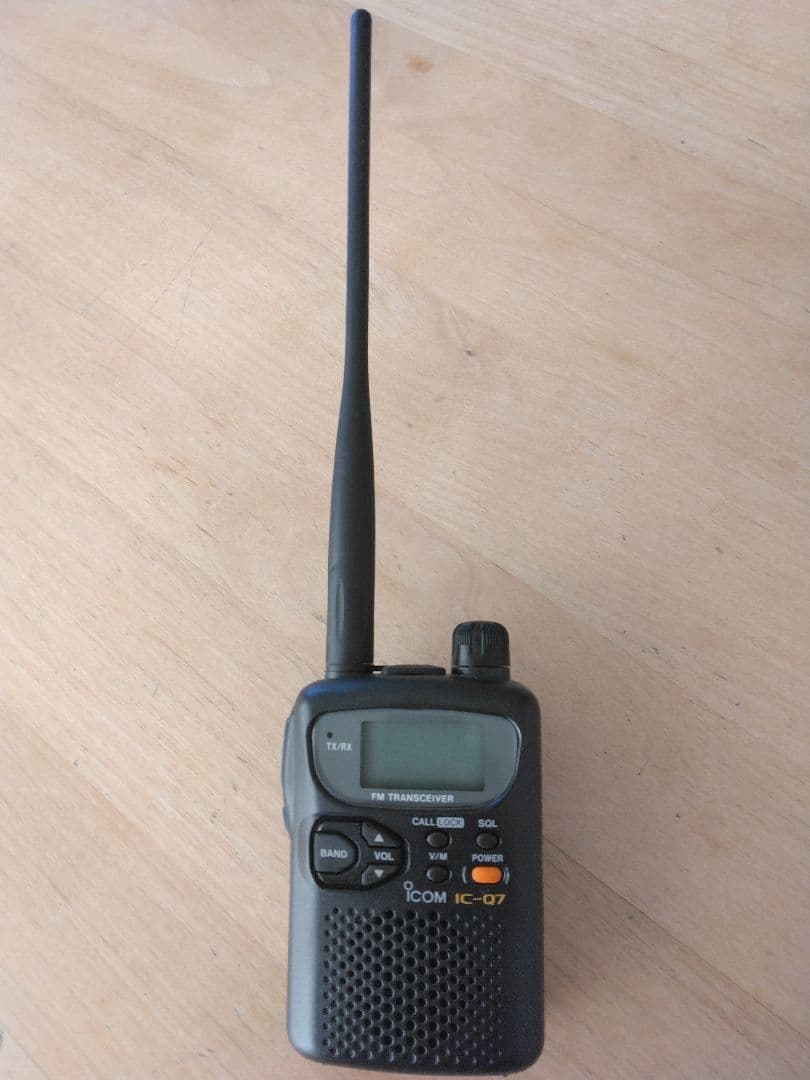 ICOM IC-Q7 FMトランシーバー