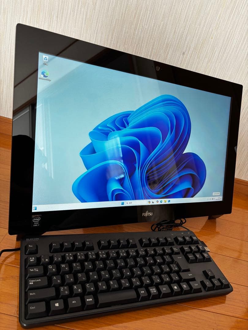 富士通 ESPRIMO 23.8インチ デスクトップPC