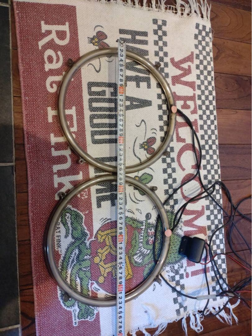 車ネオン管リング　ピンク