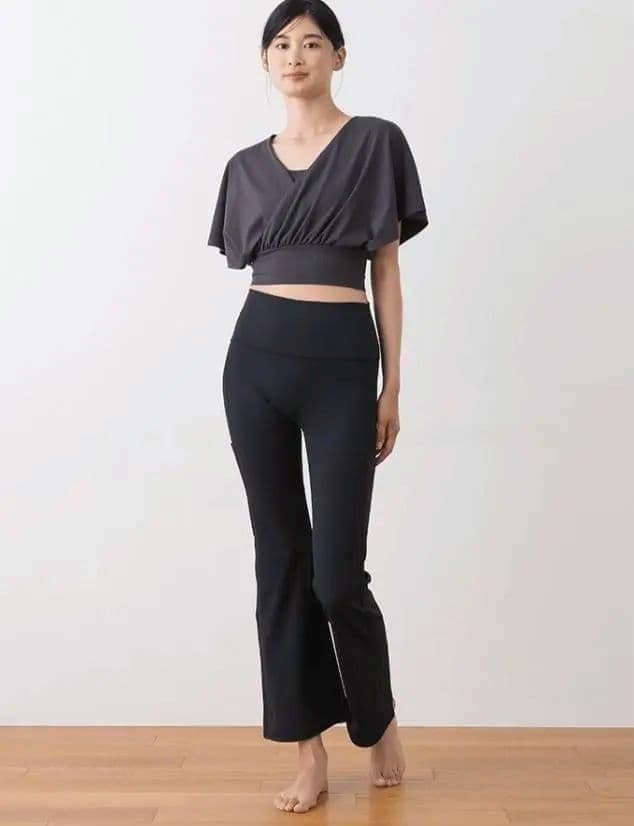 【即決OK】SUKALA 超美品美ライン♡ユーティリティフレアレギンス M