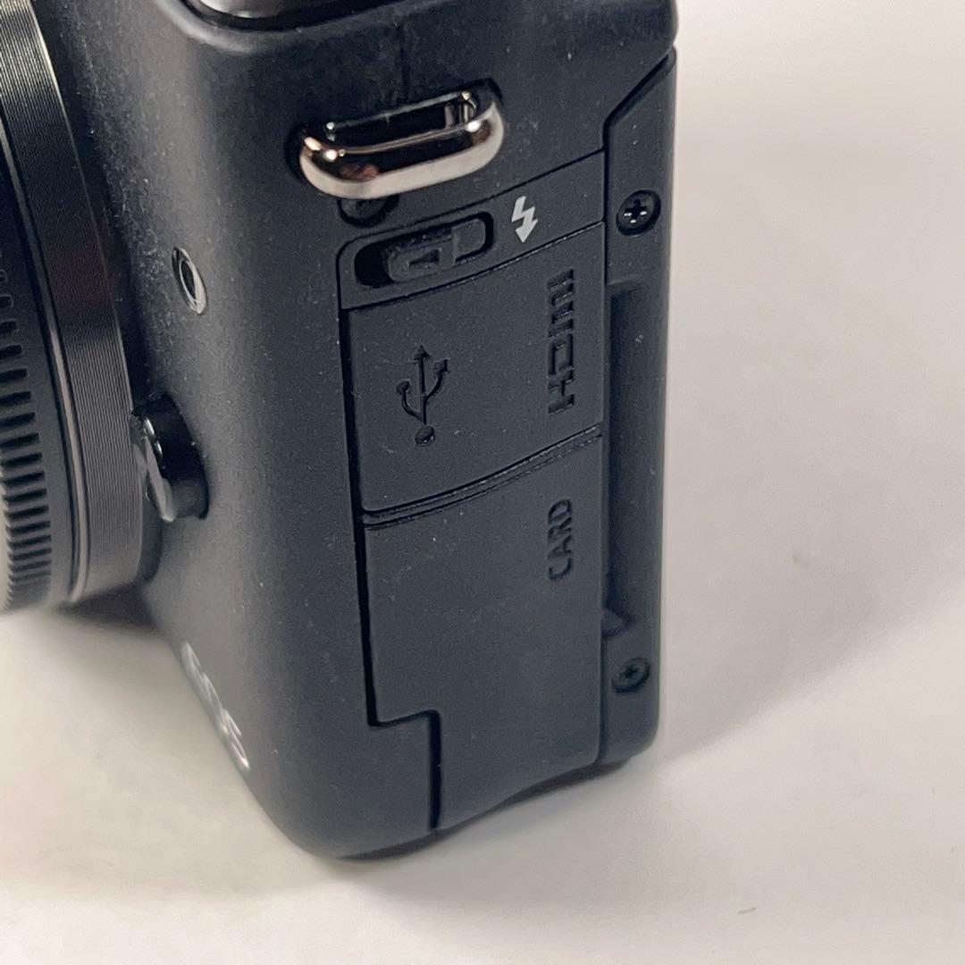 CANON EOS M10 ダブルズームキット