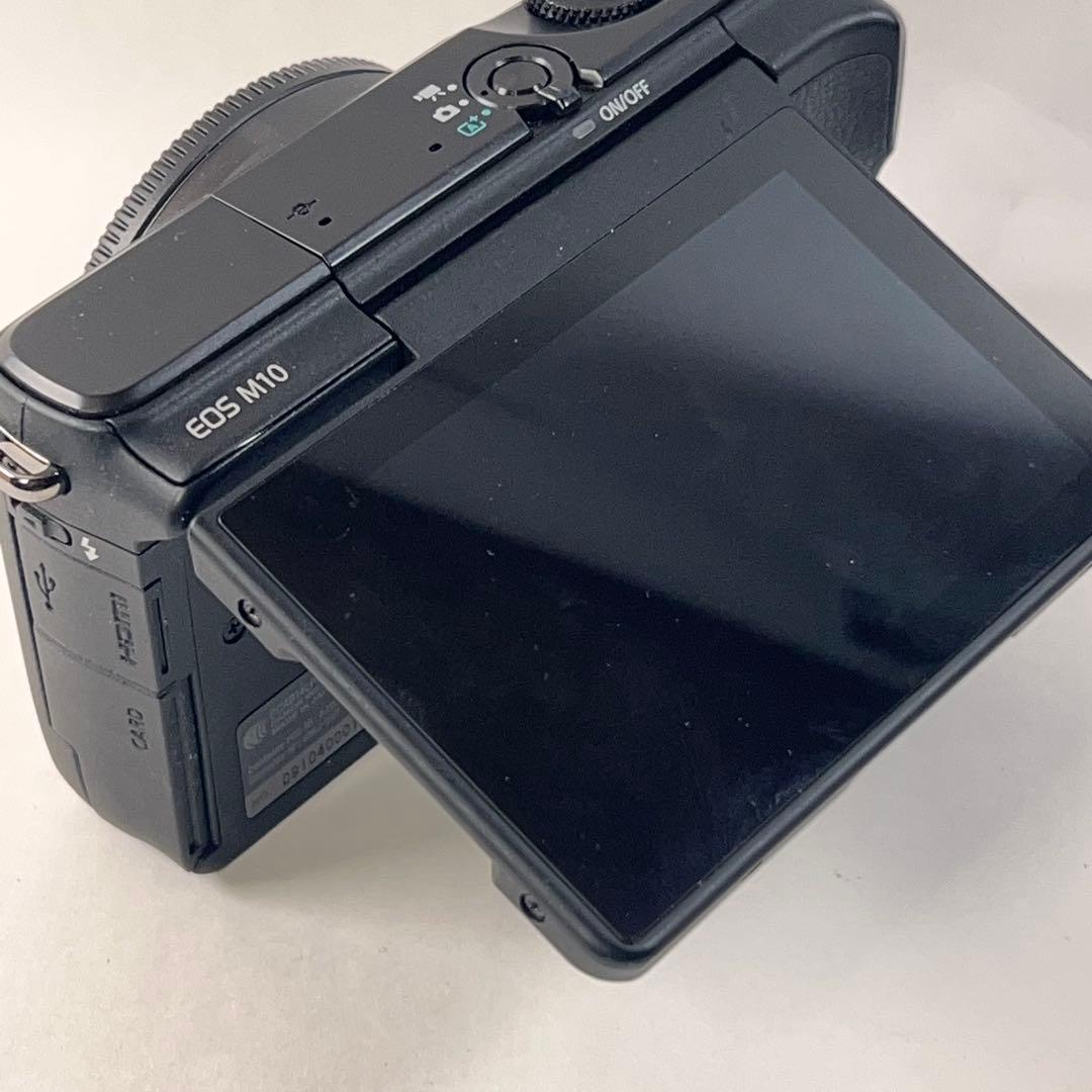 CANON EOS M10 ダブルズームキット