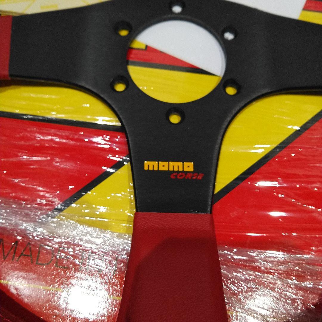 モモ momo コルセ corse レッド ステアリング