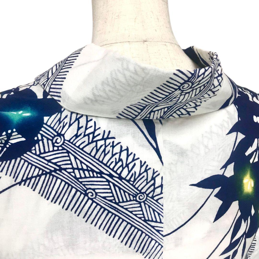 【浴衣】斜め変わり縞に桔梗模様 　注染　白地 　紺　粋　レトロモダン　古典 綿