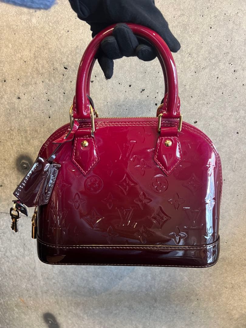 ルイヴィトン アルマBB ヴェルニグラデーション