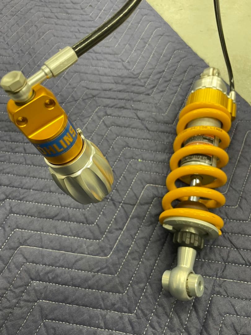 z900rs se 純正 オーリンズリヤサス モトコルセプリロードアジャスター付