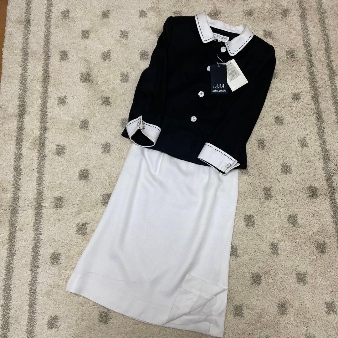 お値下げタグ付上品な新品未使用MIss Ashida レディースセットアップ
