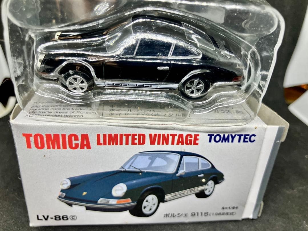 新品未開封 トミカリミテッド ヴィンテージ ポルシェ 911S LV-86c 黒