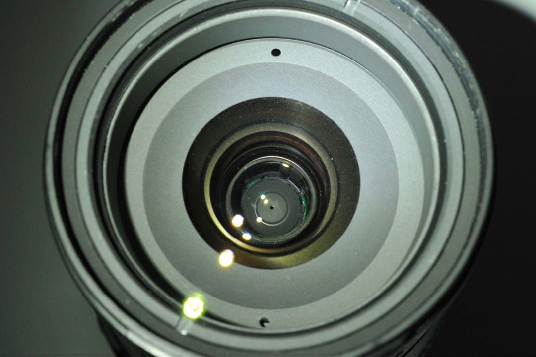 レンズ(ズーム) Nikon AF-S DX NIKKOR 18-200mm