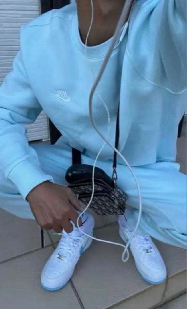 NIKE水色スウェットLサイズ