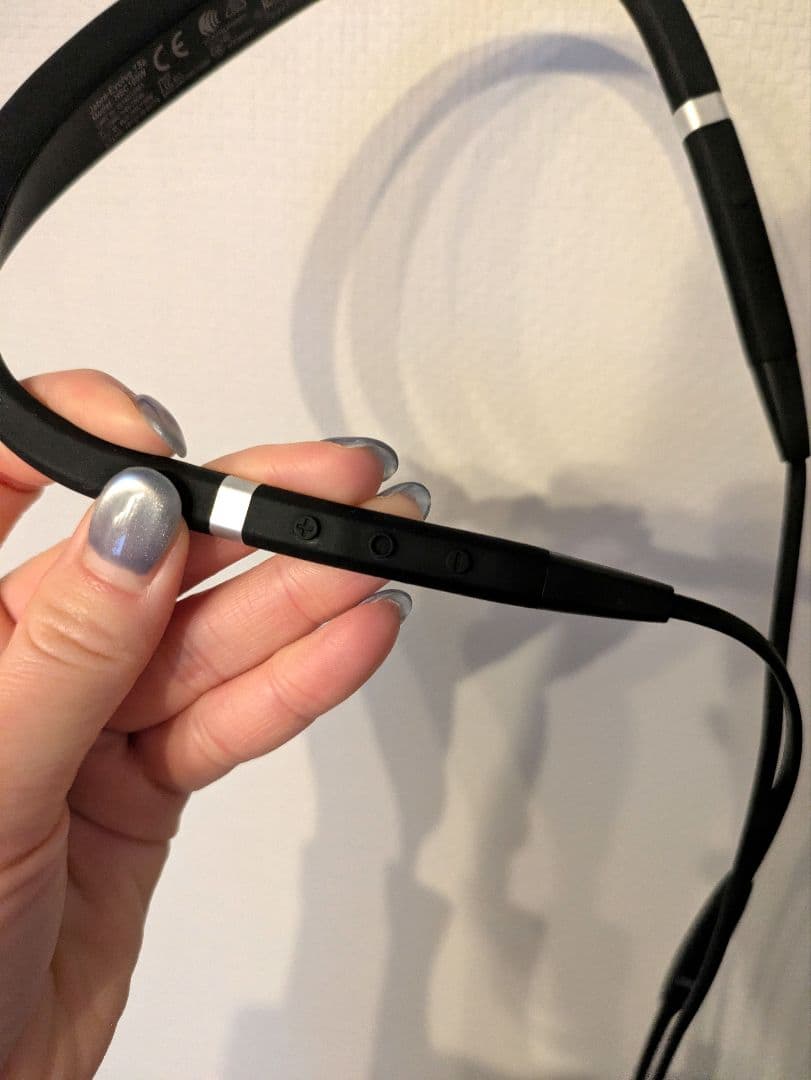 【mugichanchan】Jabra ワイヤレスヘッドホン ケース